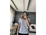 Beyaz basit V yaka t-shirt